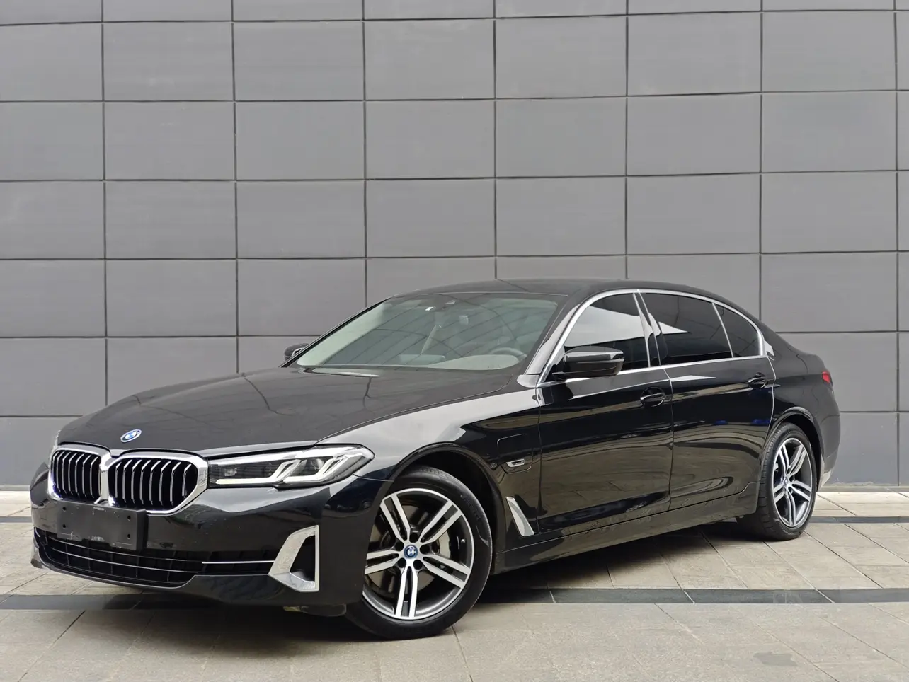 BMW 5 Series PHEV