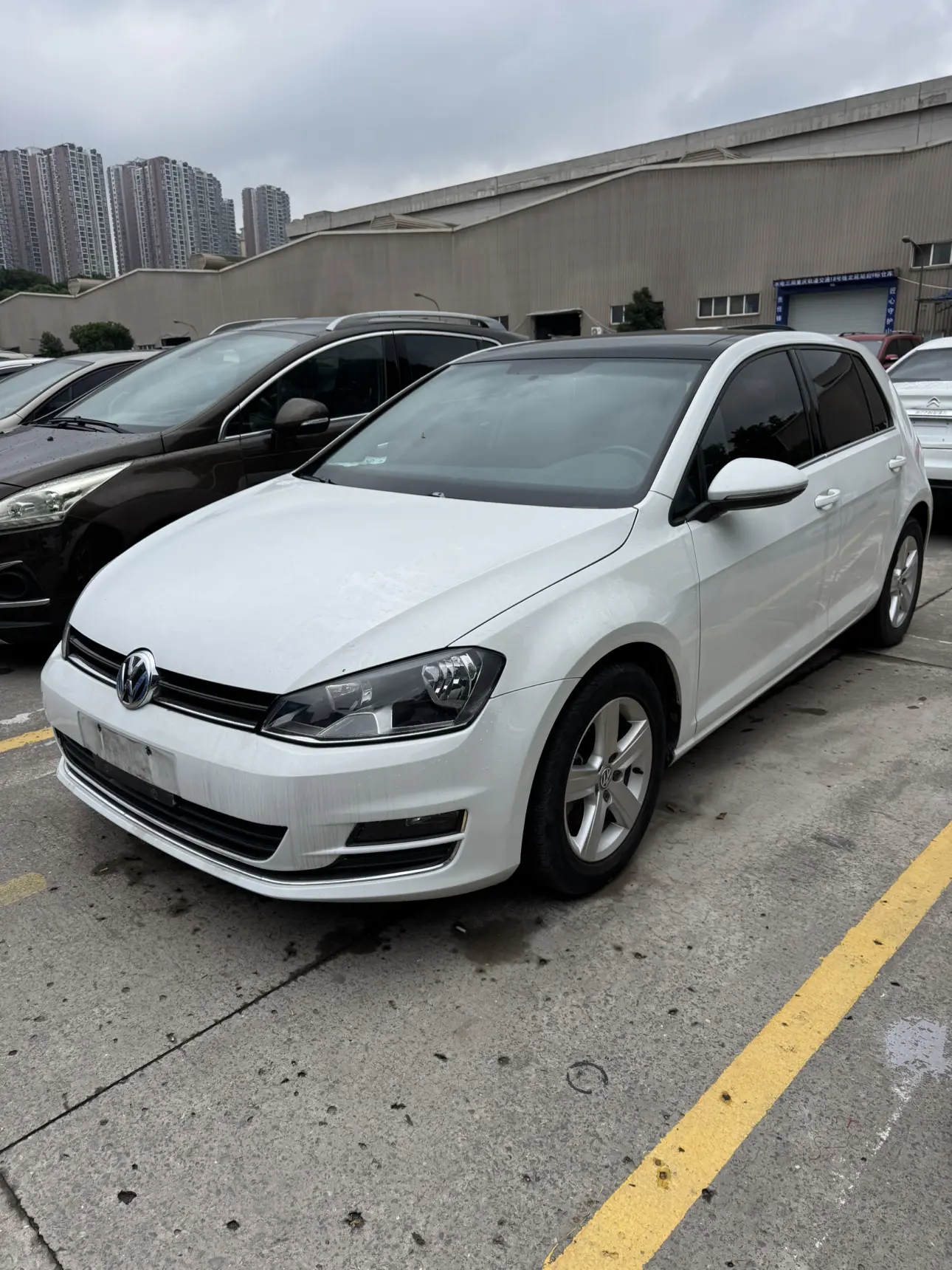 Volkswagen Golf  из Китая