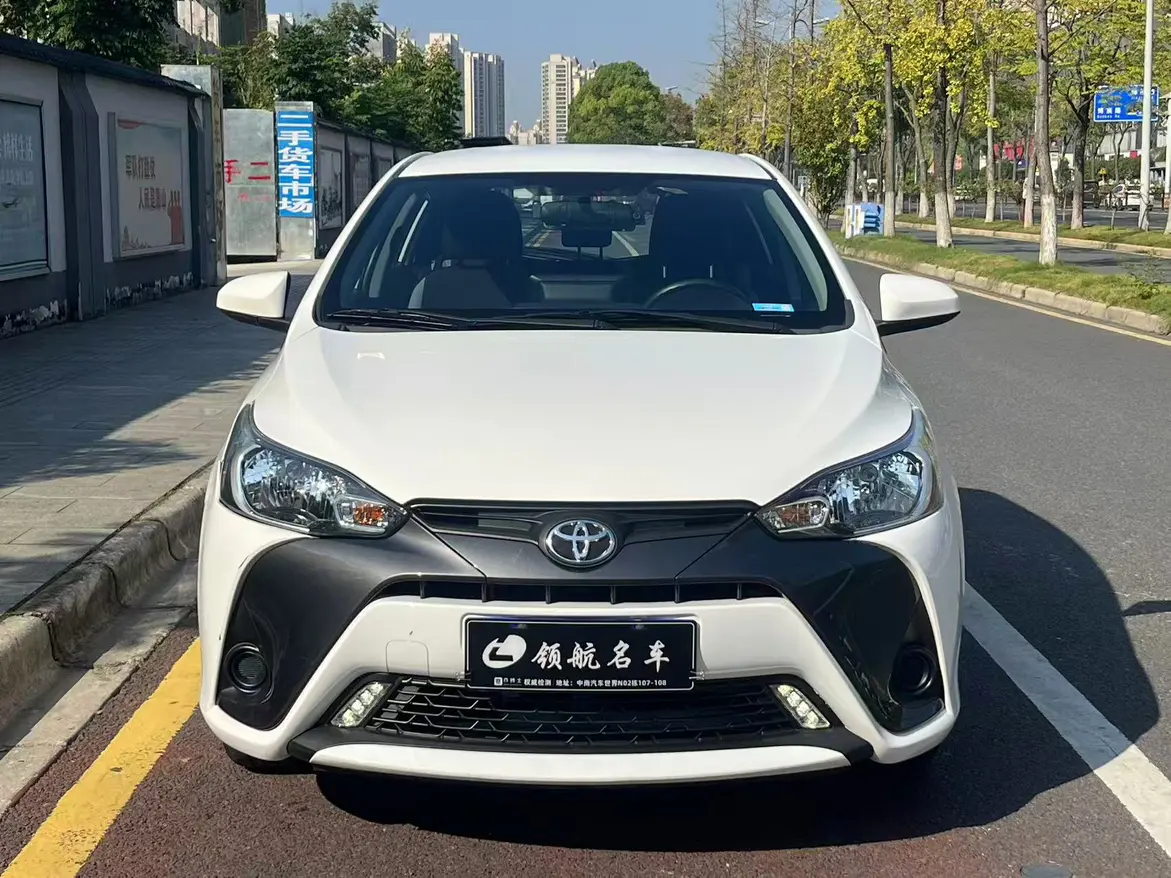 Toyota Yaris L  из Китая