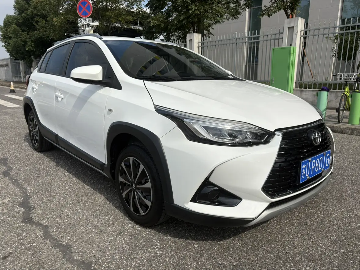 Toyota YARiS L to dazzle