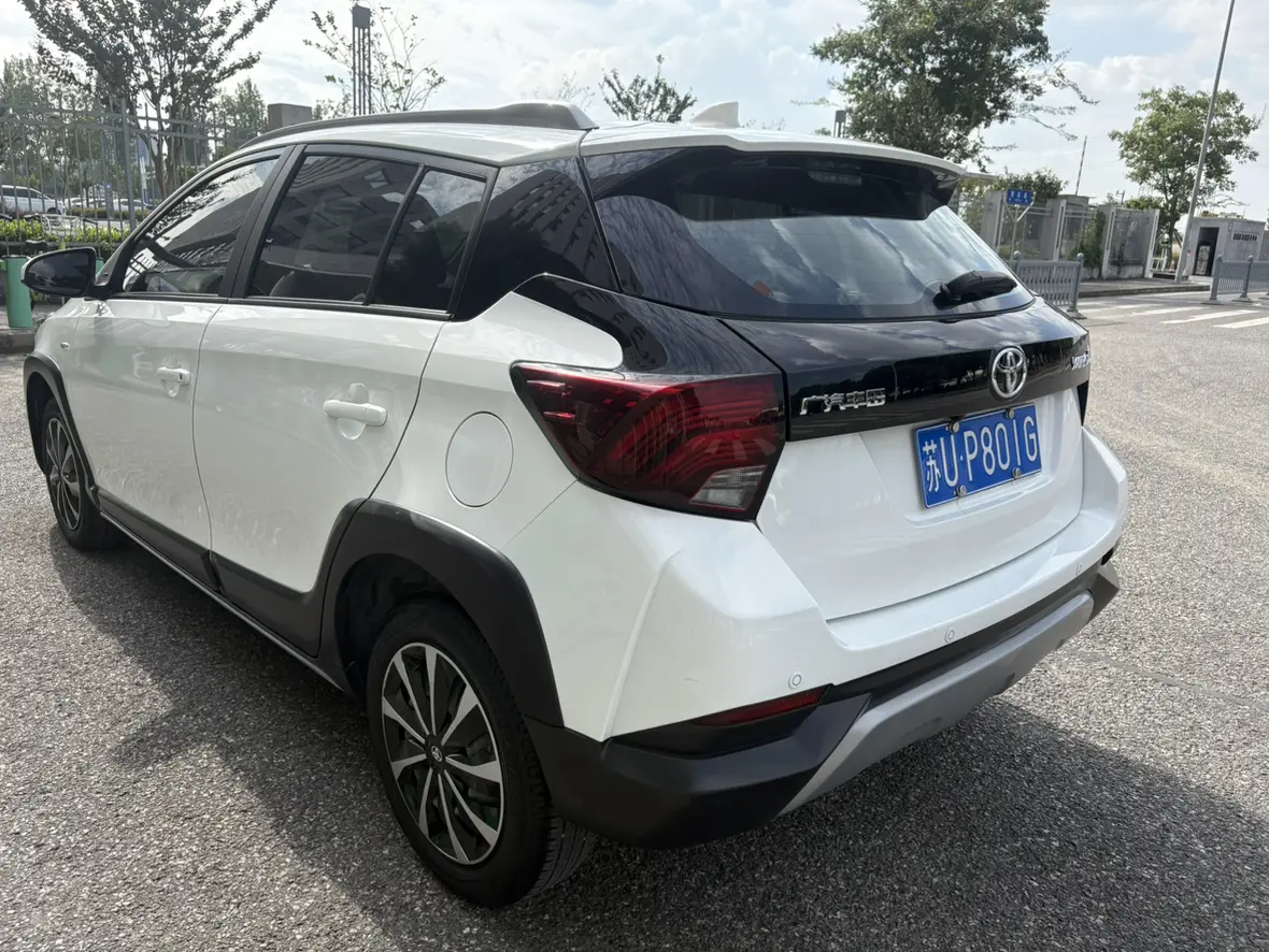 Toyota YARiS L to dazzle