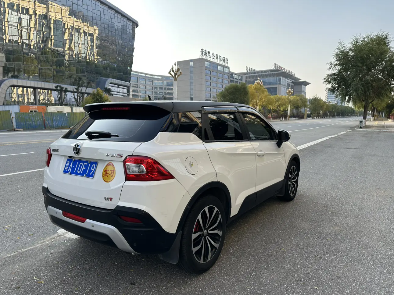 Brilliance China V3