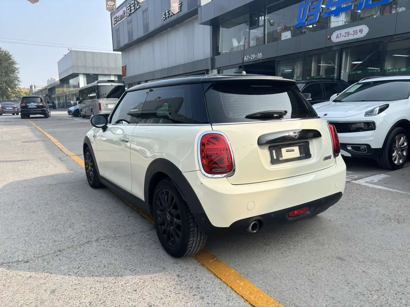 MINI MINI