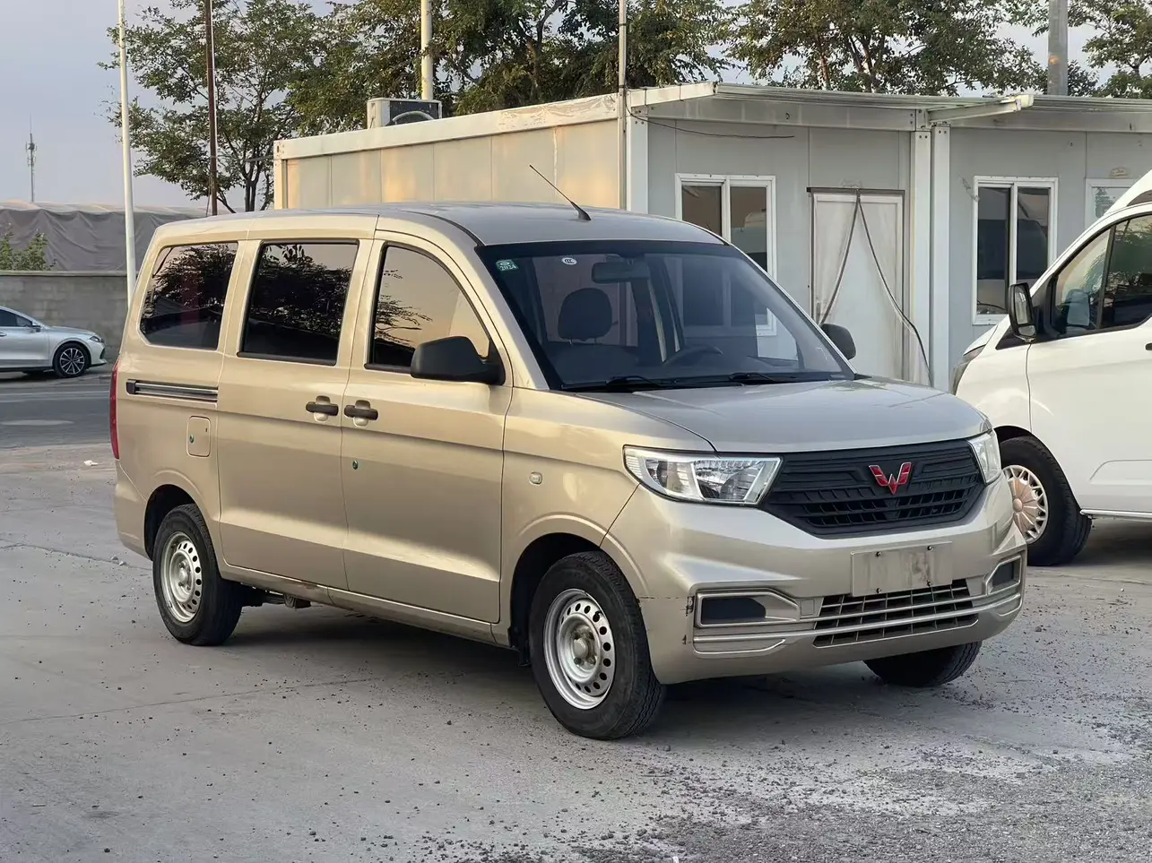 Wuling Hongguang V