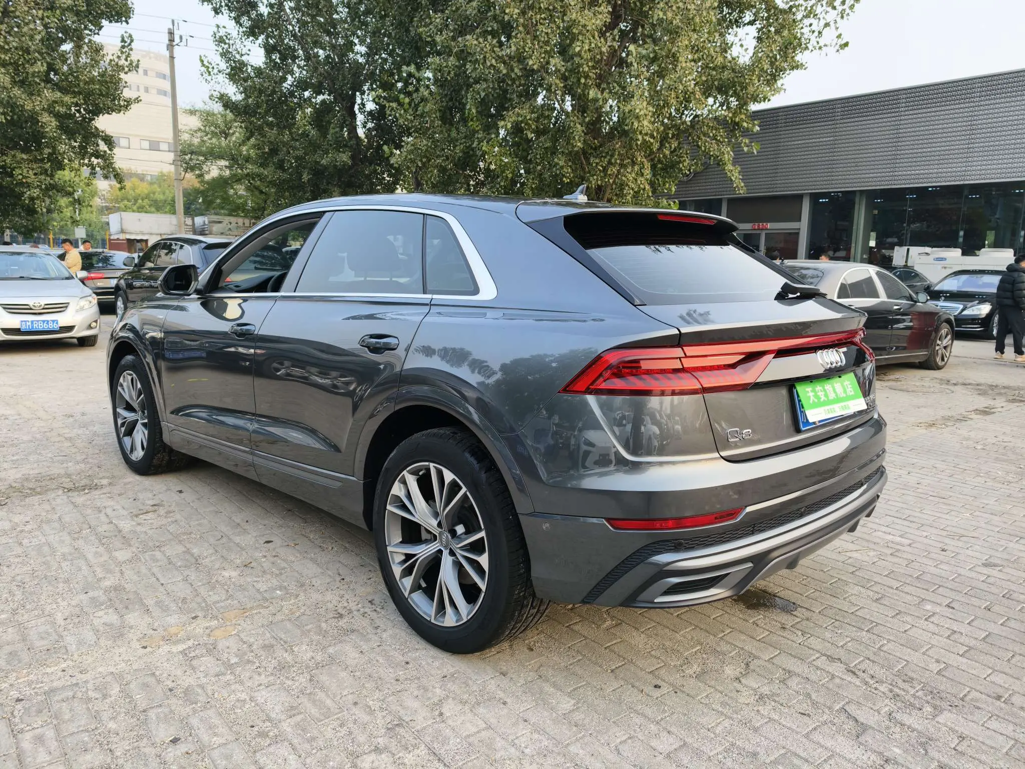 Audi Q8