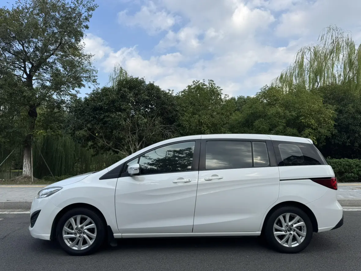 Mazda 5