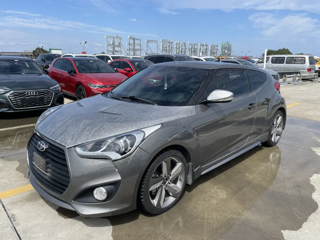 Hyundai Veloster