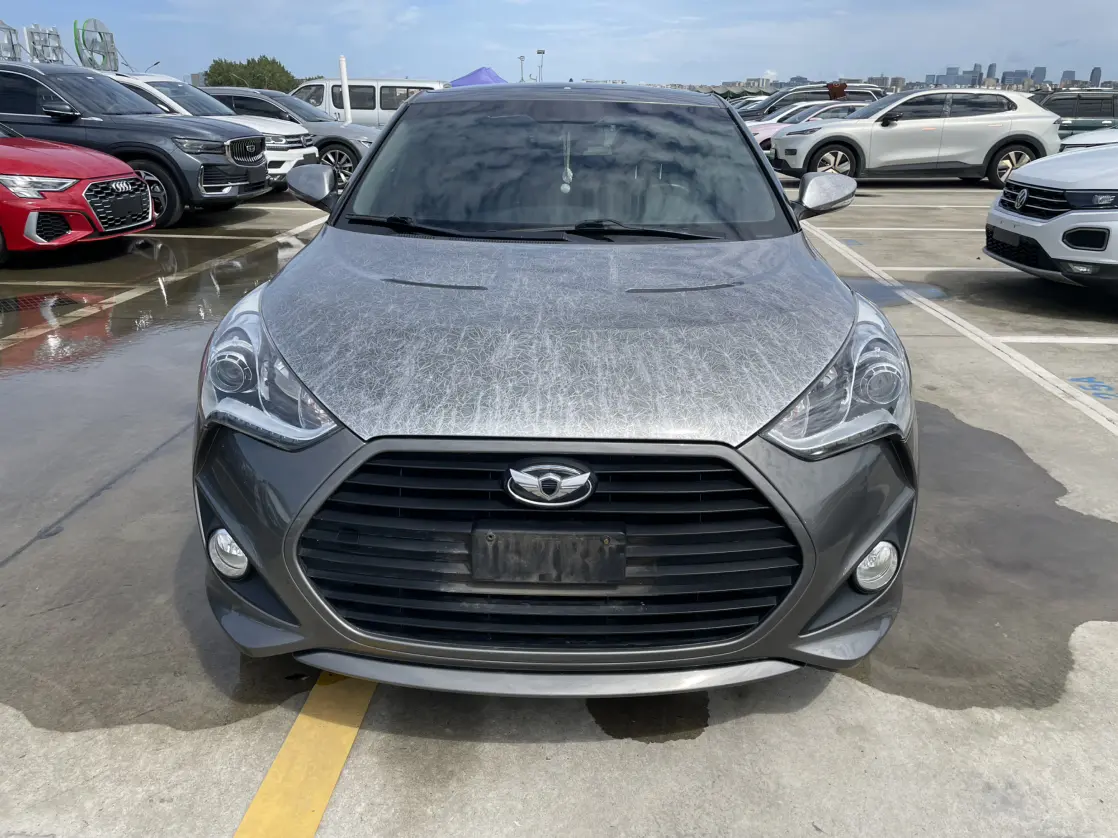 Hyundai Veloster