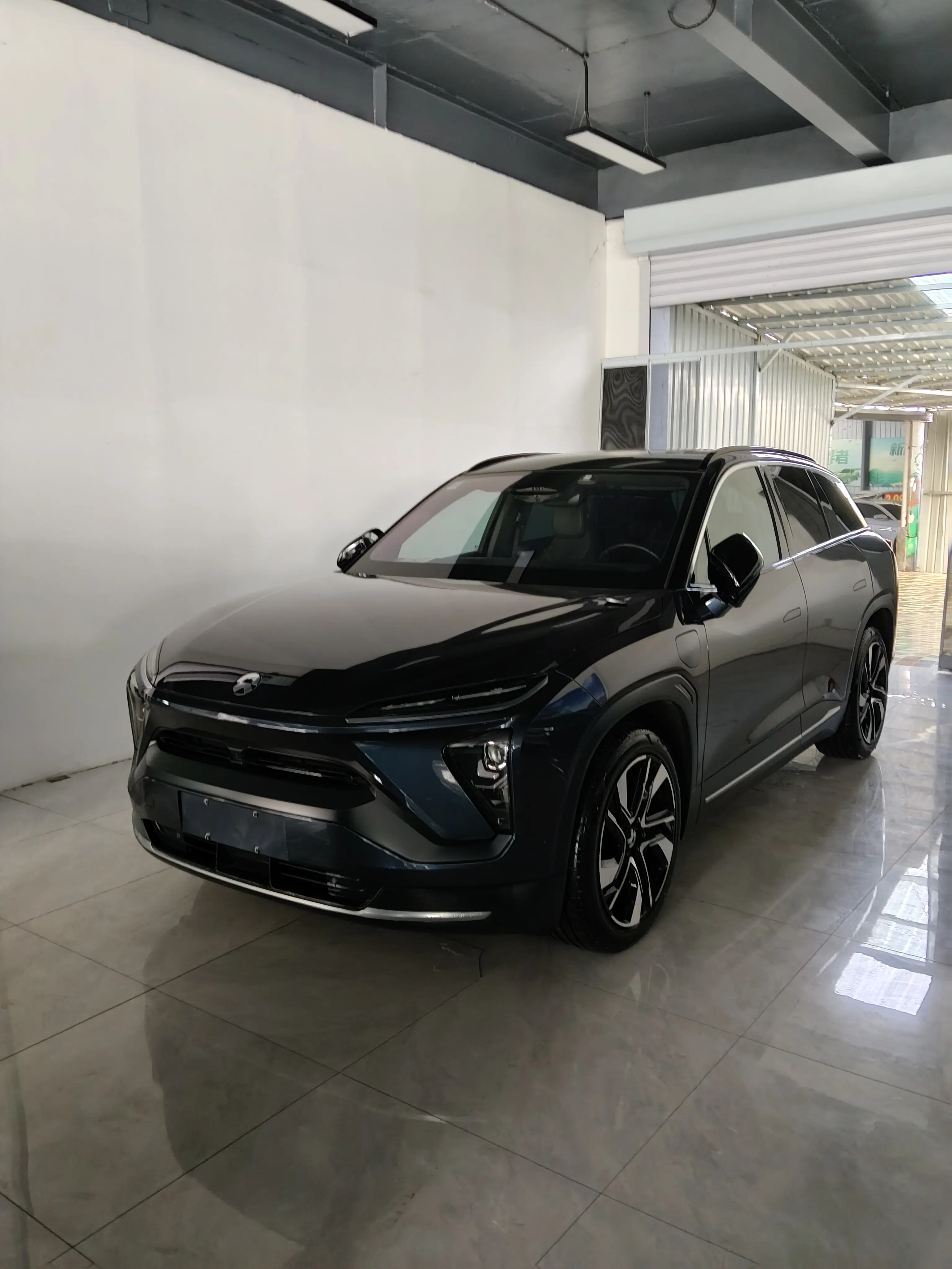 NIO ES6