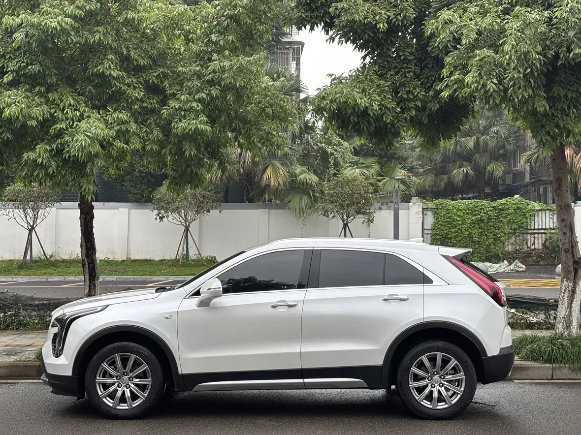 Cadillac XT4