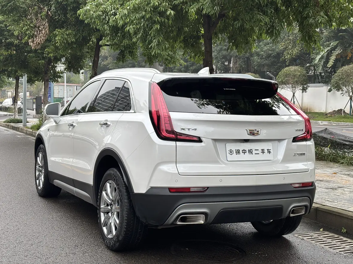 Cadillac XT4