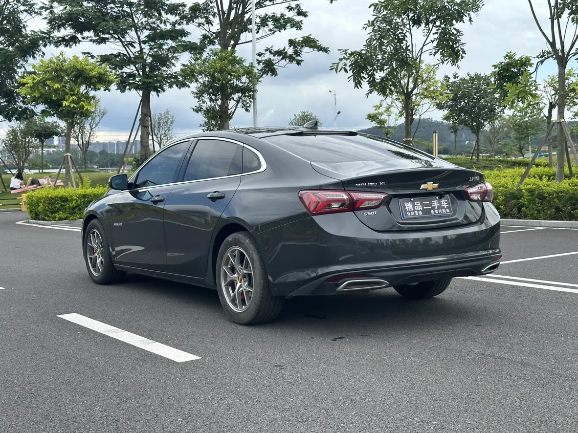Chevrolet Malibu XL