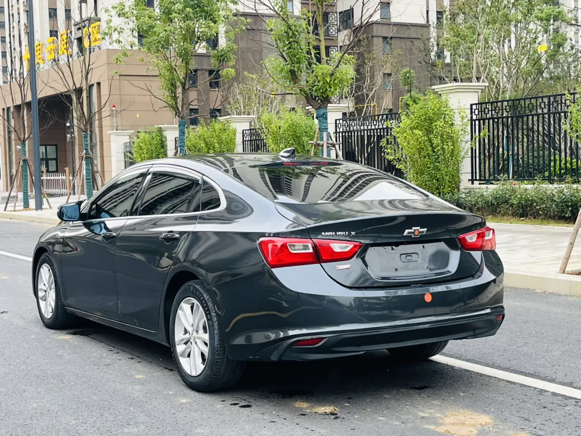 Chevrolet Malibu XL