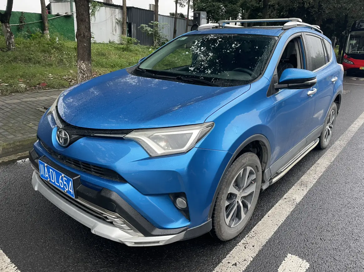 Toyota RAV4  из Китая