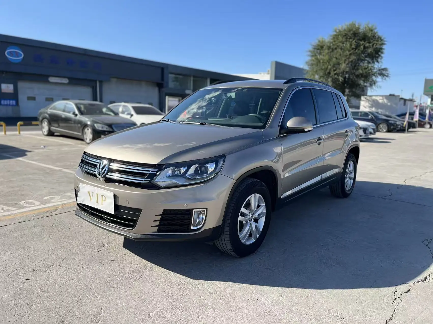 Volkswagen Tiguan  из Китая
