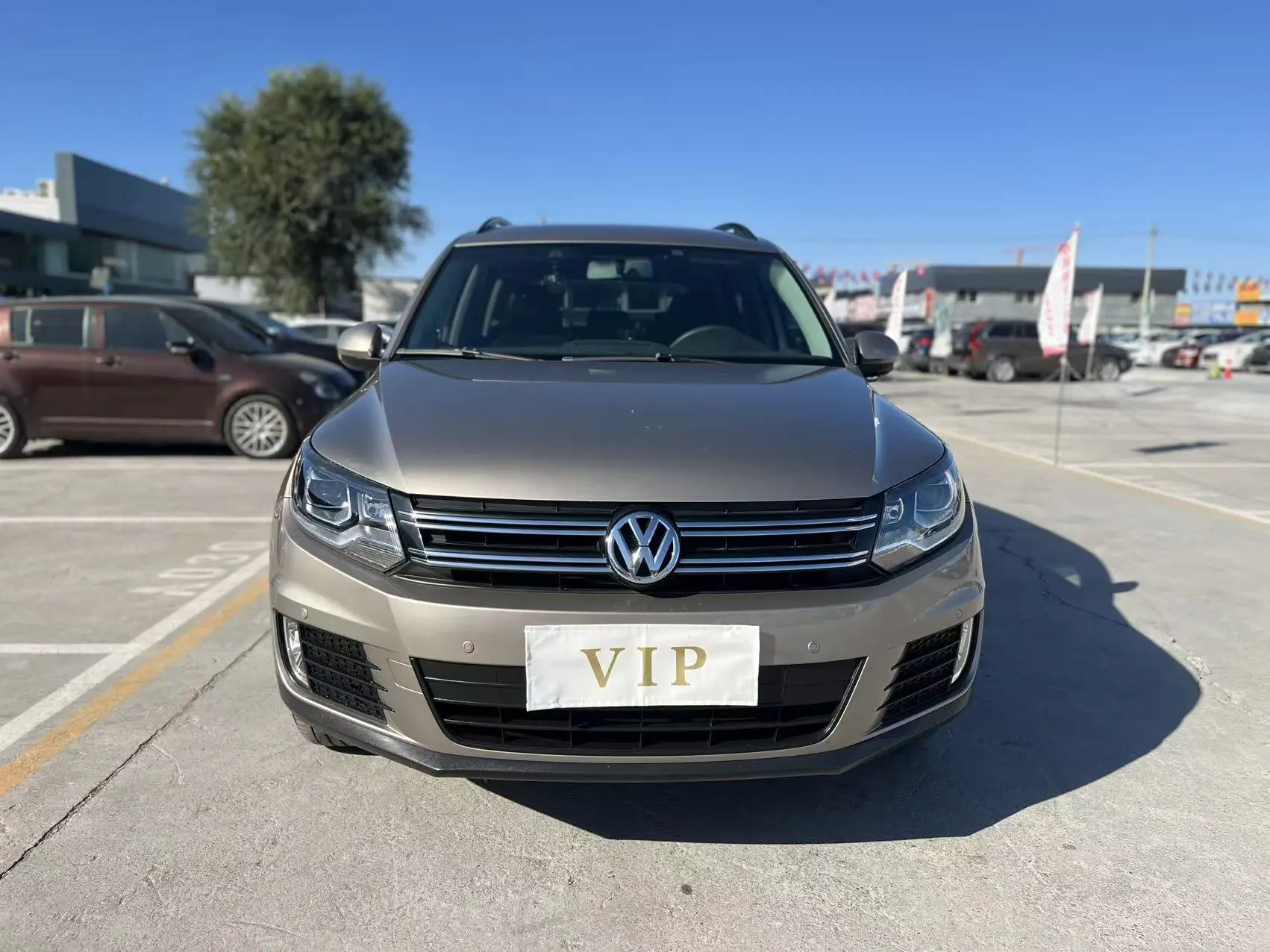 Volkswagen Tiguan  из Китая