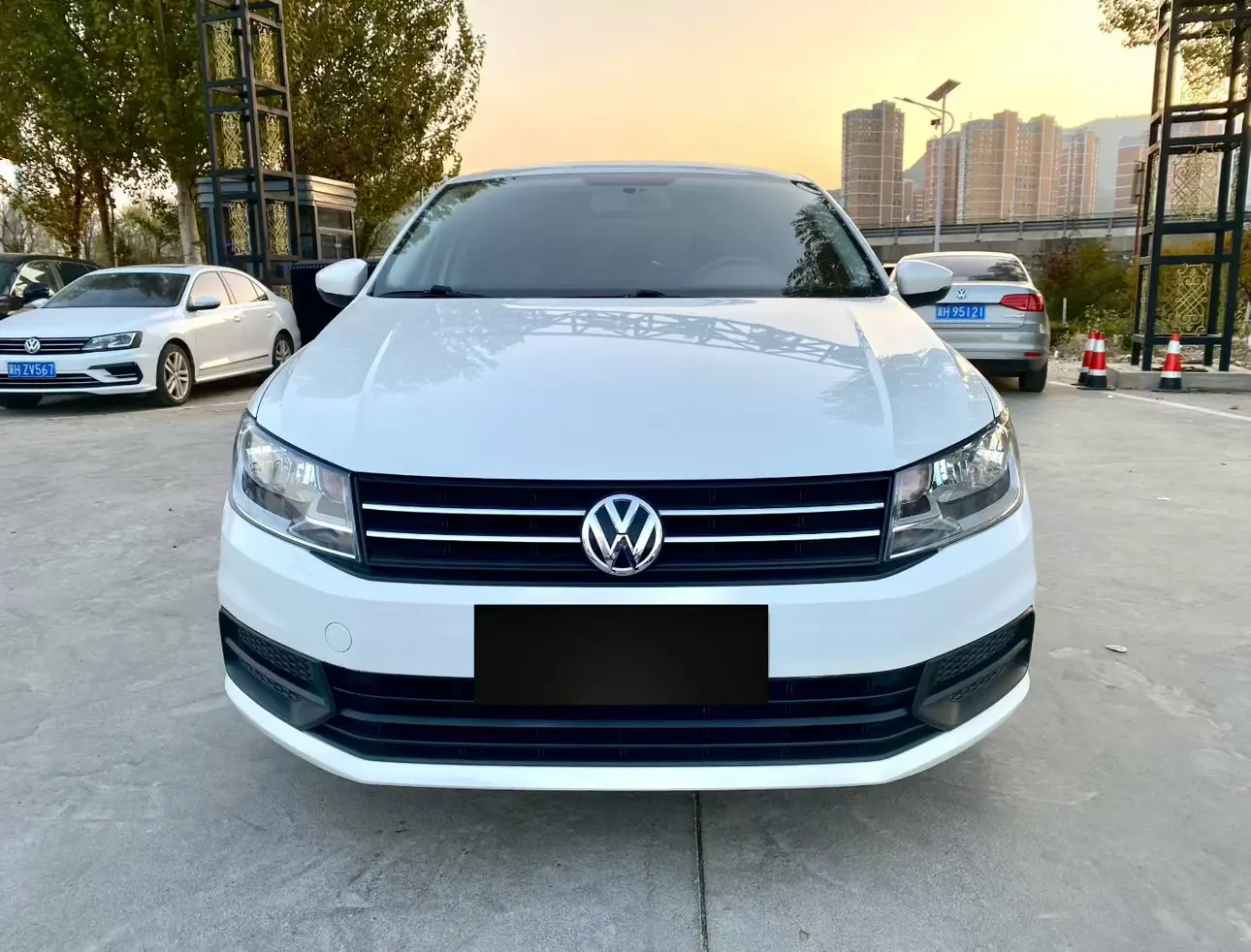 Volkswagen Santana  из Китая