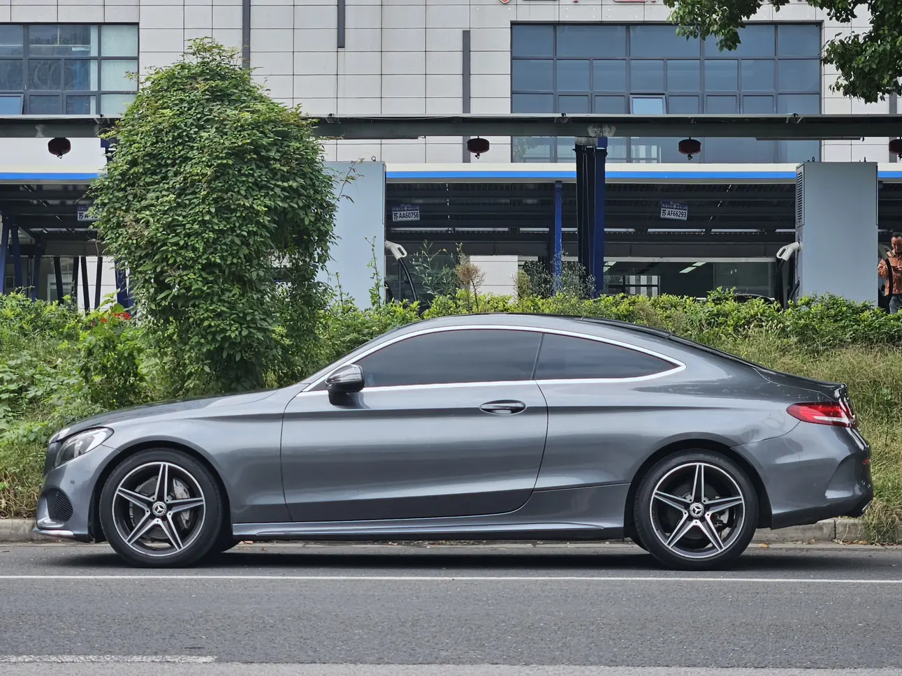 Mercedes-Benz C-Class (imported)