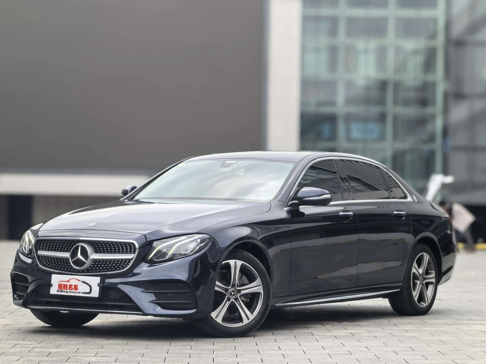 Mercedes-Benz E-Class  из Китая