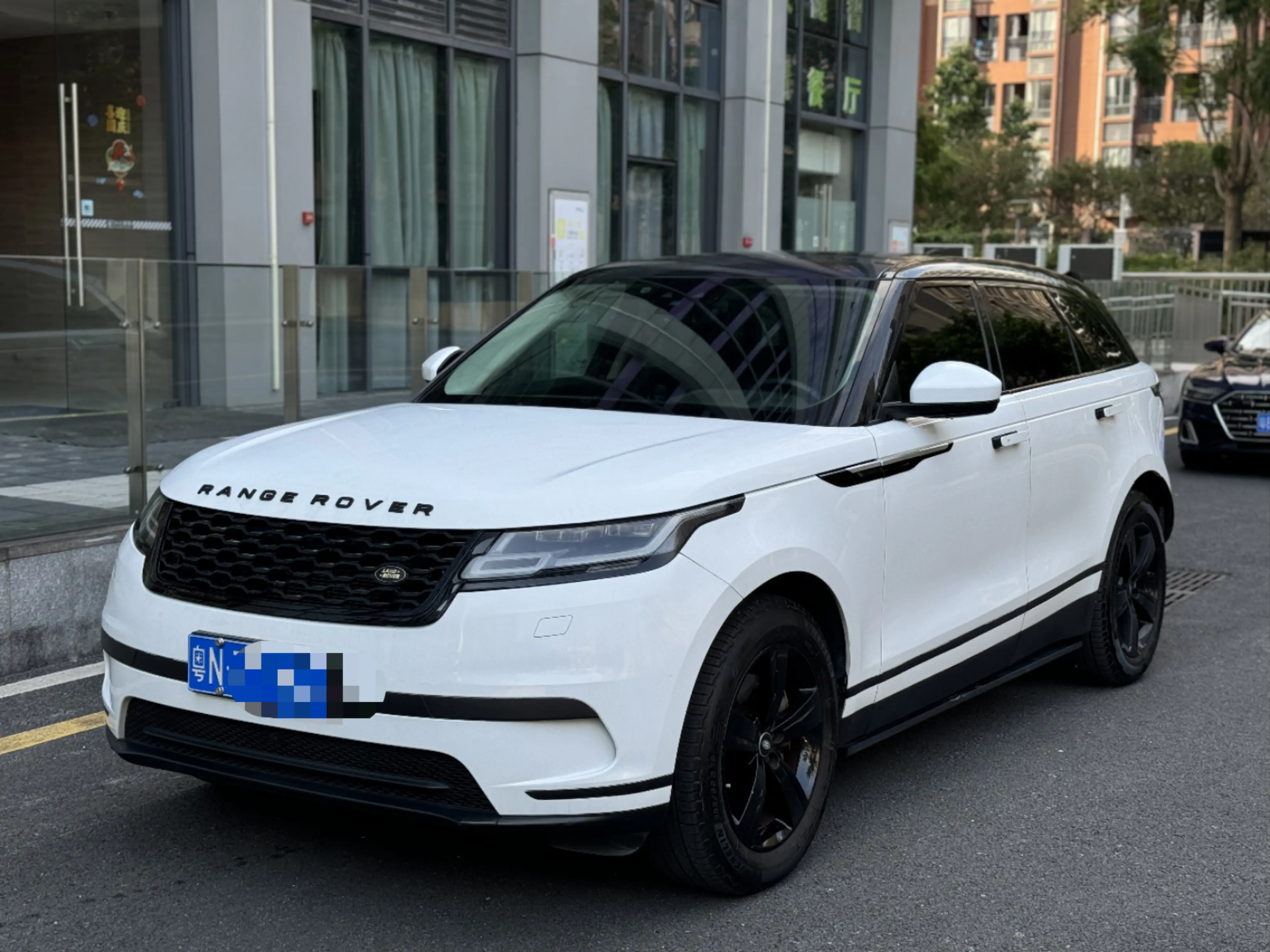 Land Rover Range Rover Velar