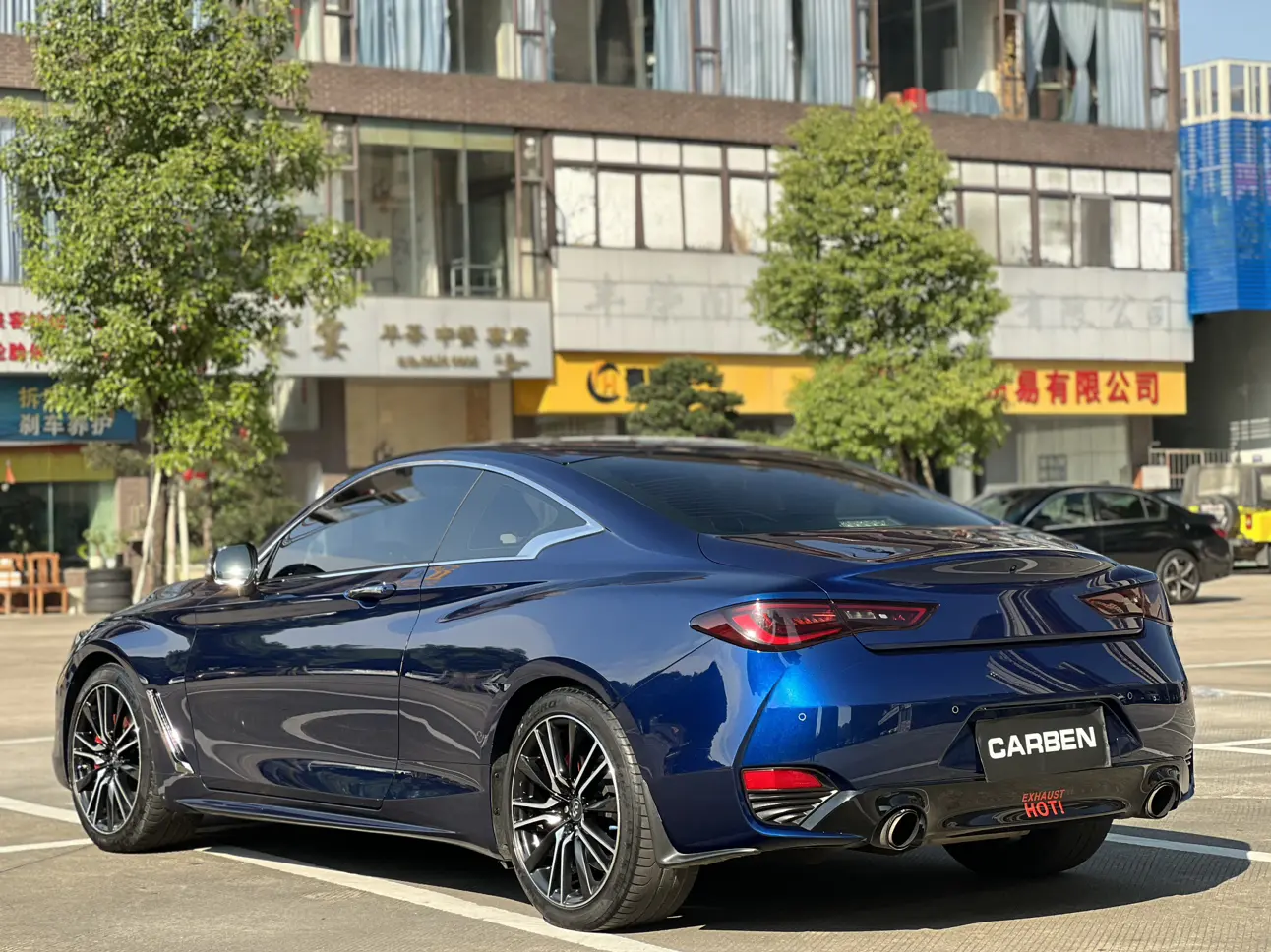 Infiniti Q60