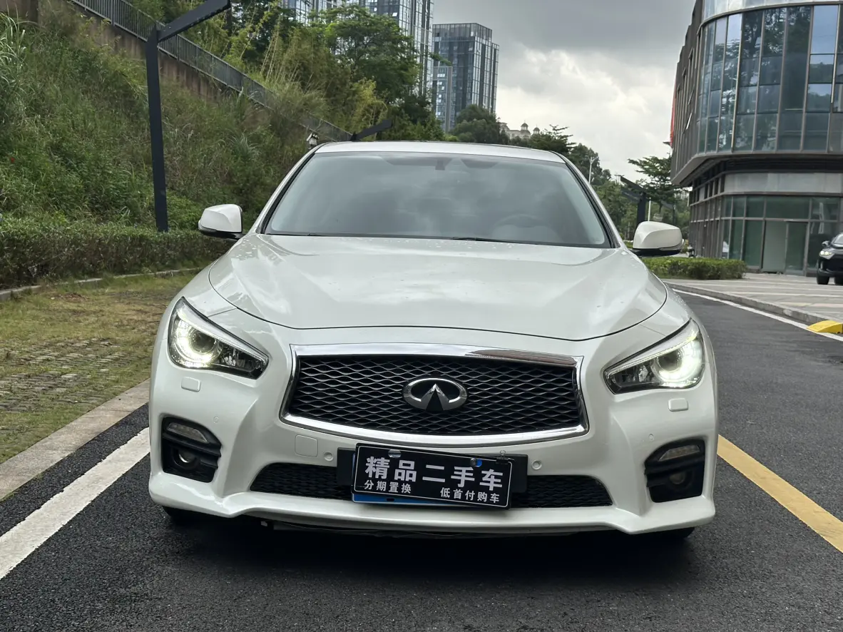 Infiniti Q50