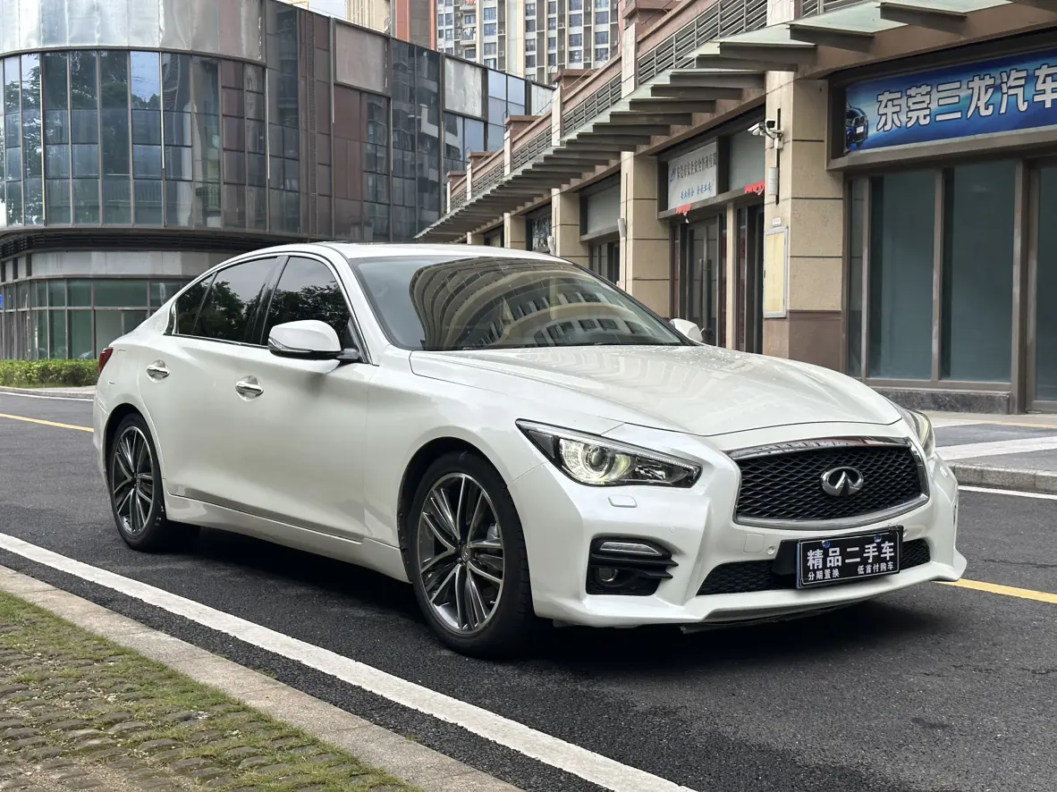 Infiniti Q50