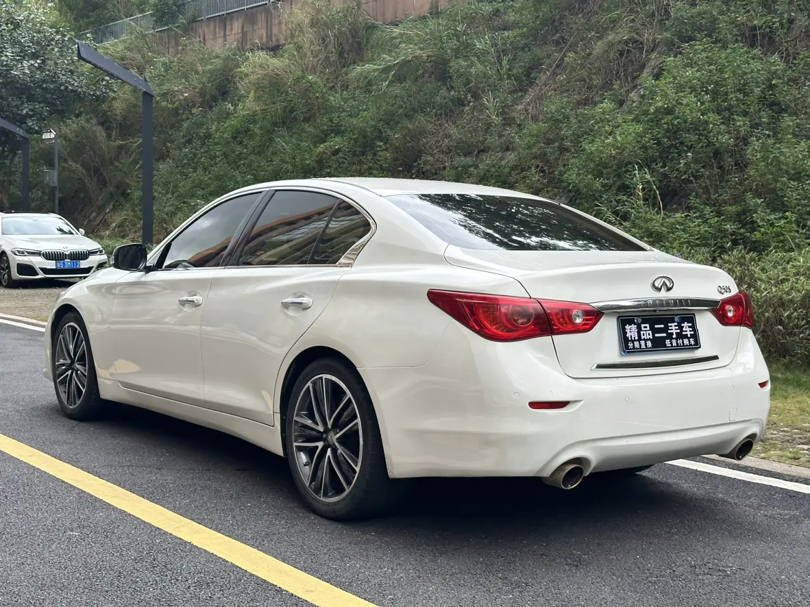 Infiniti Q50