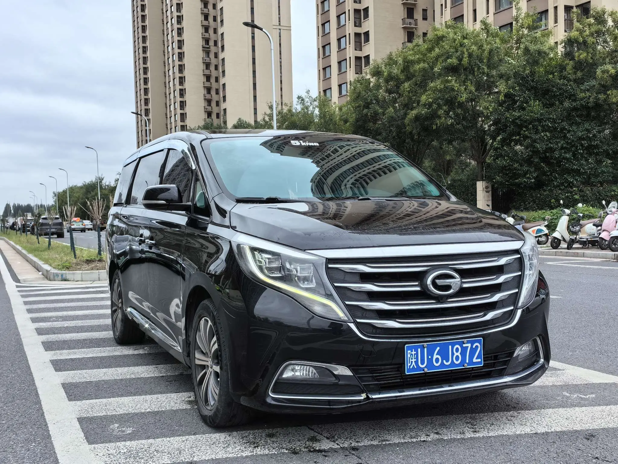 GAC Trumpchi M8  из Китая