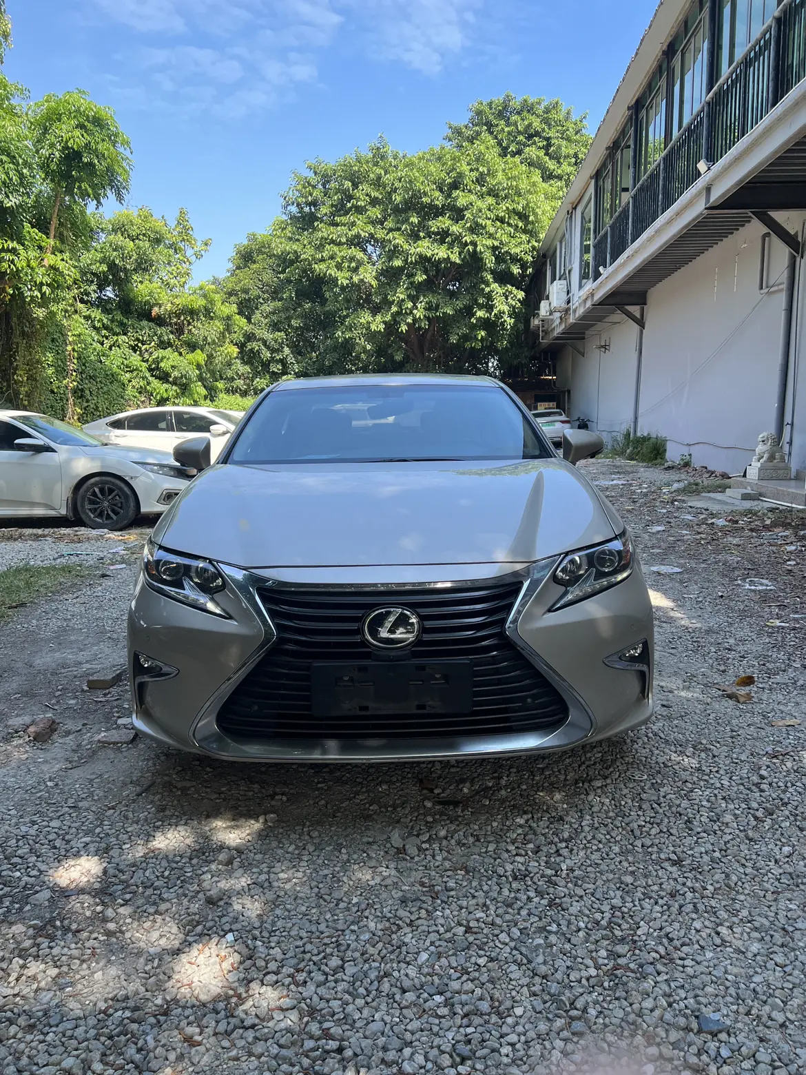 Lexus ES