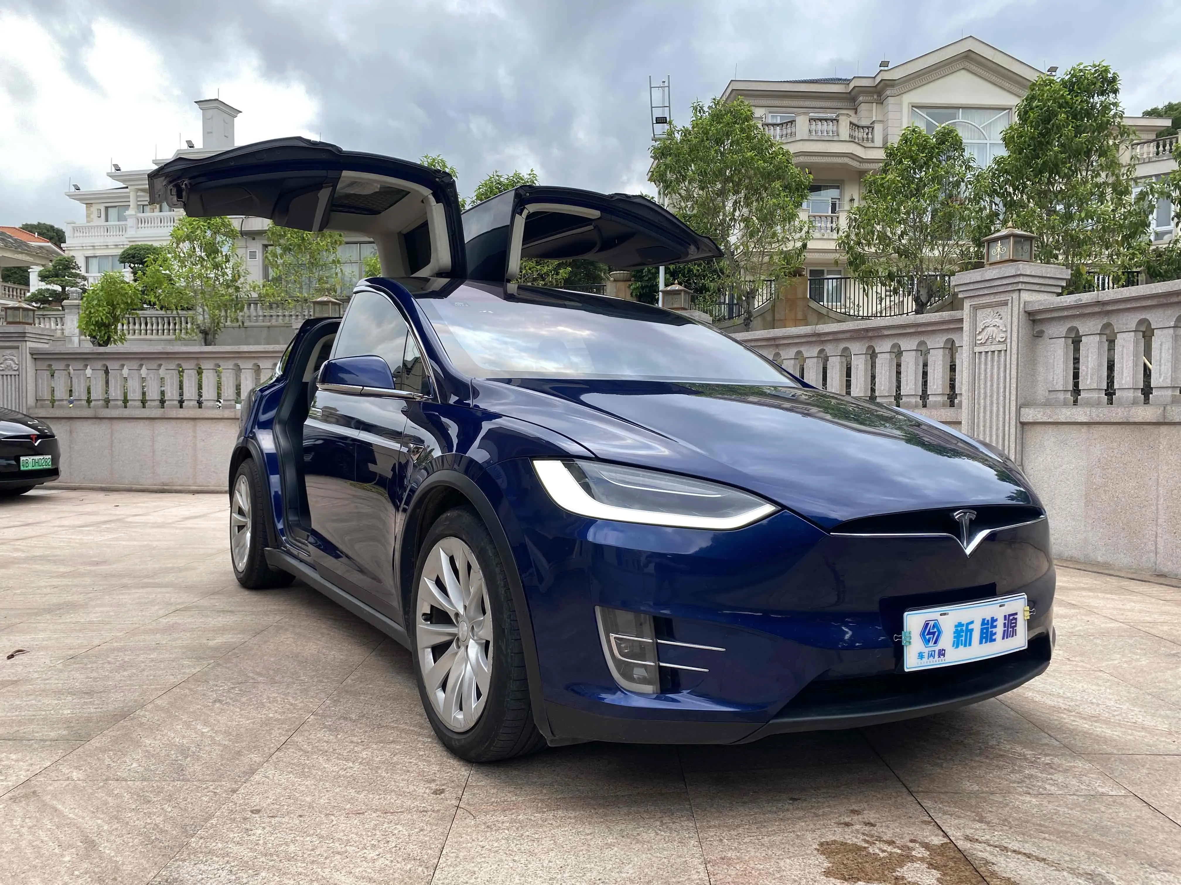 Tesla Model X
