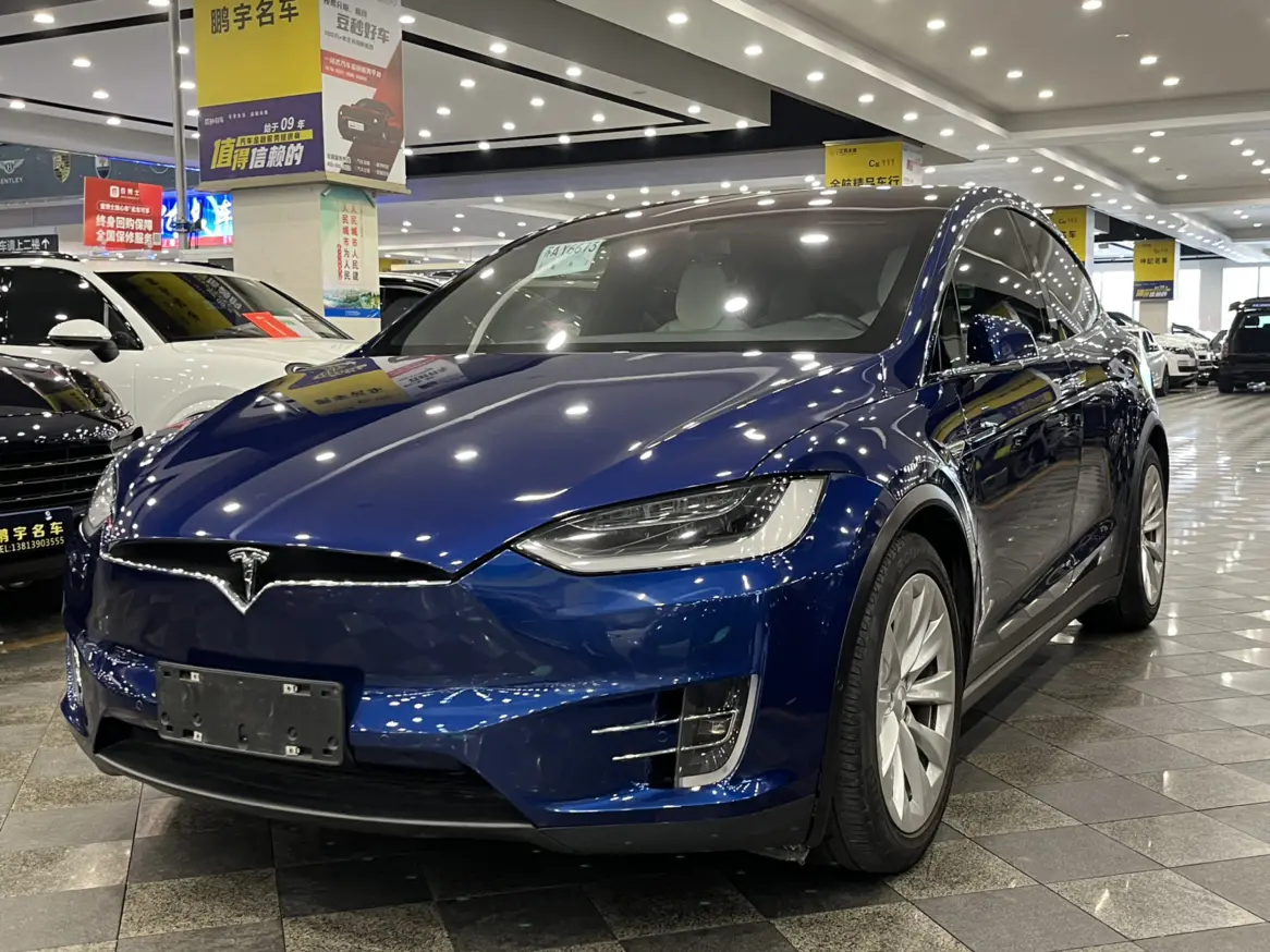 Tesla Model X  из Китая
