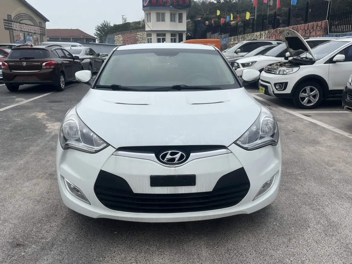 Hyundai Veloster