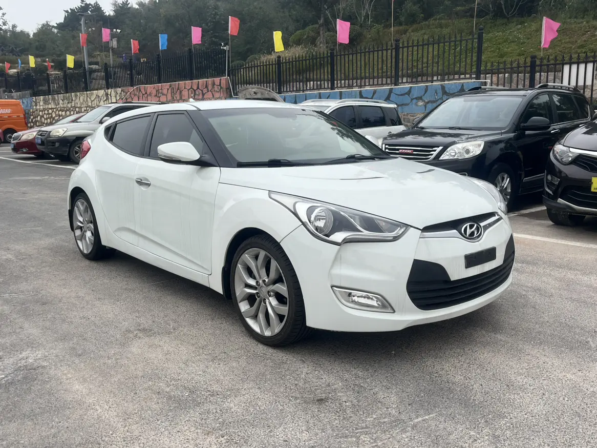 Hyundai Veloster