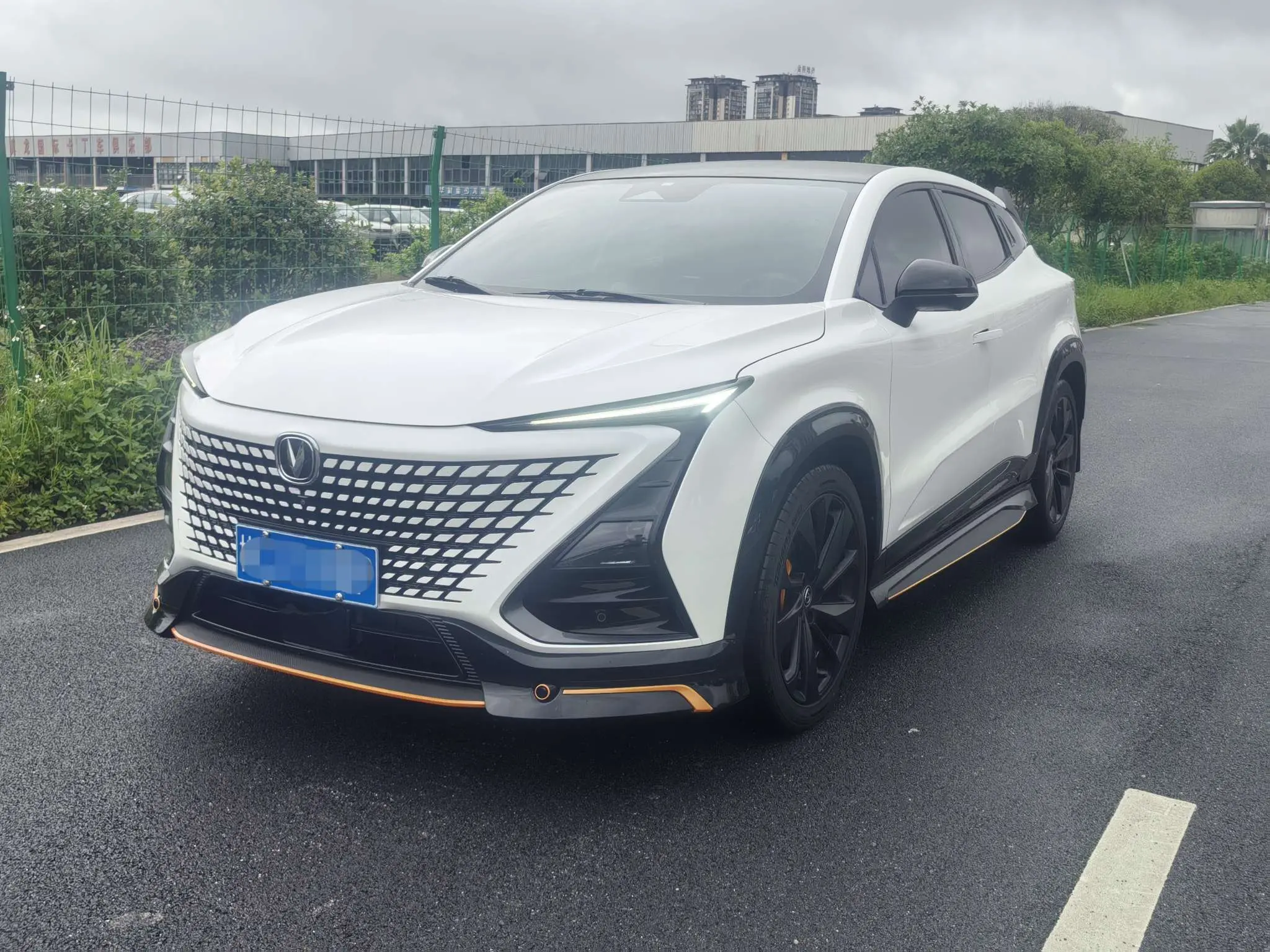 Changan UNI-T  из Китая