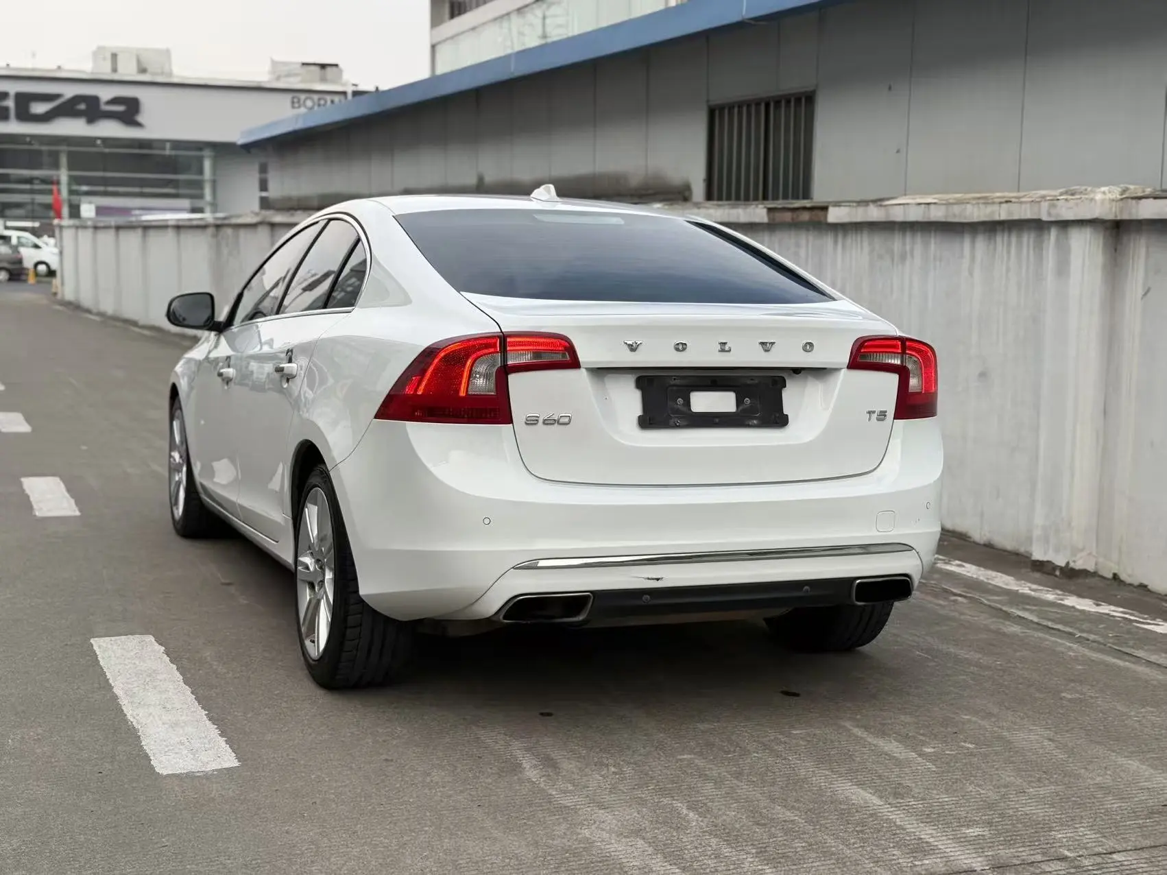 Volvo S60 (imported)