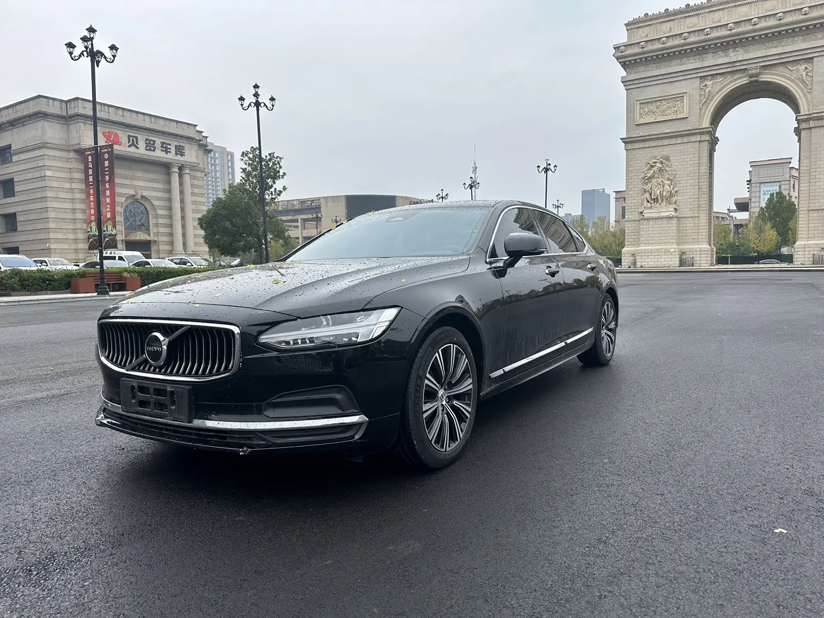 Volvo S90