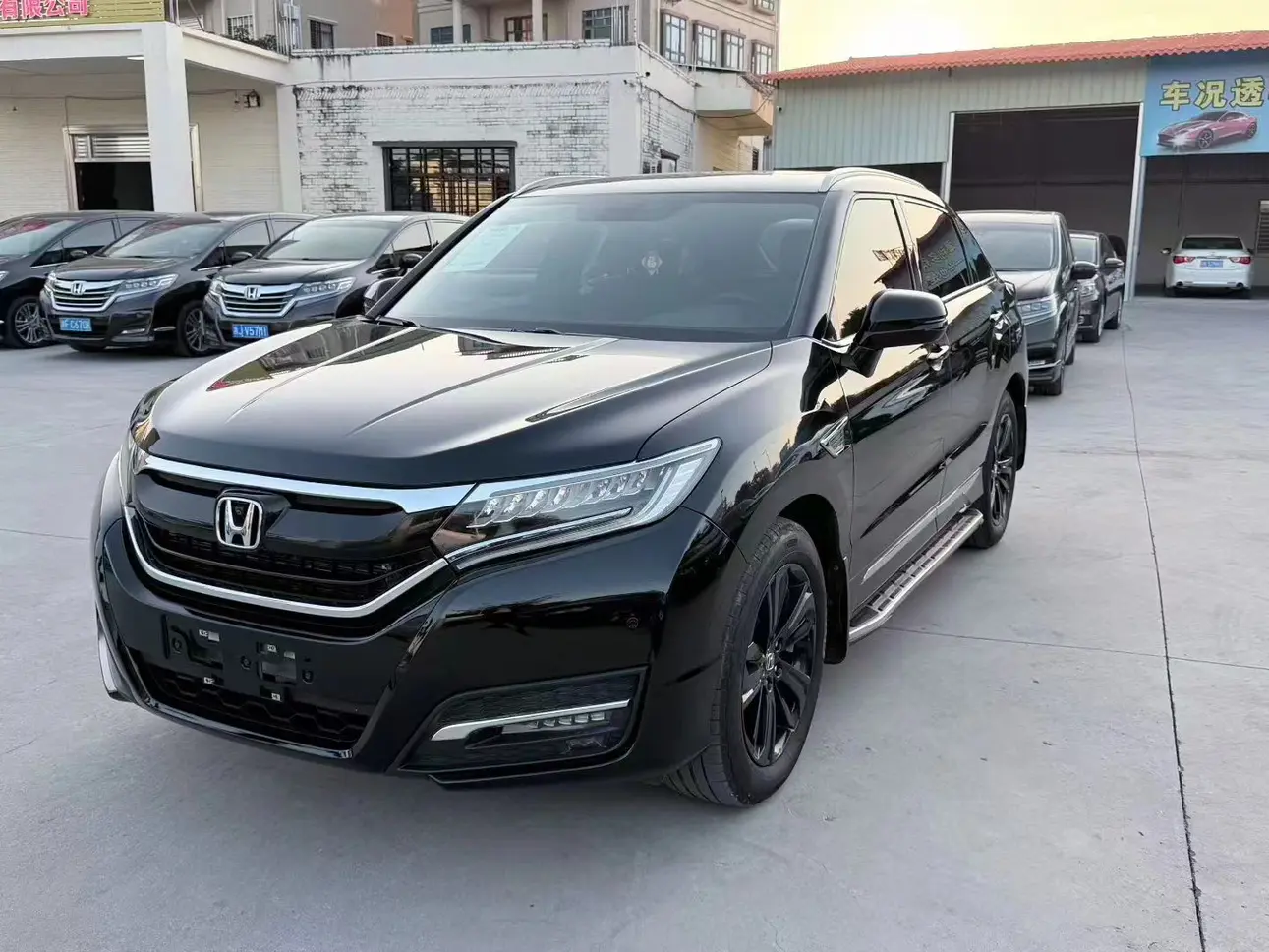 Honda UR-V