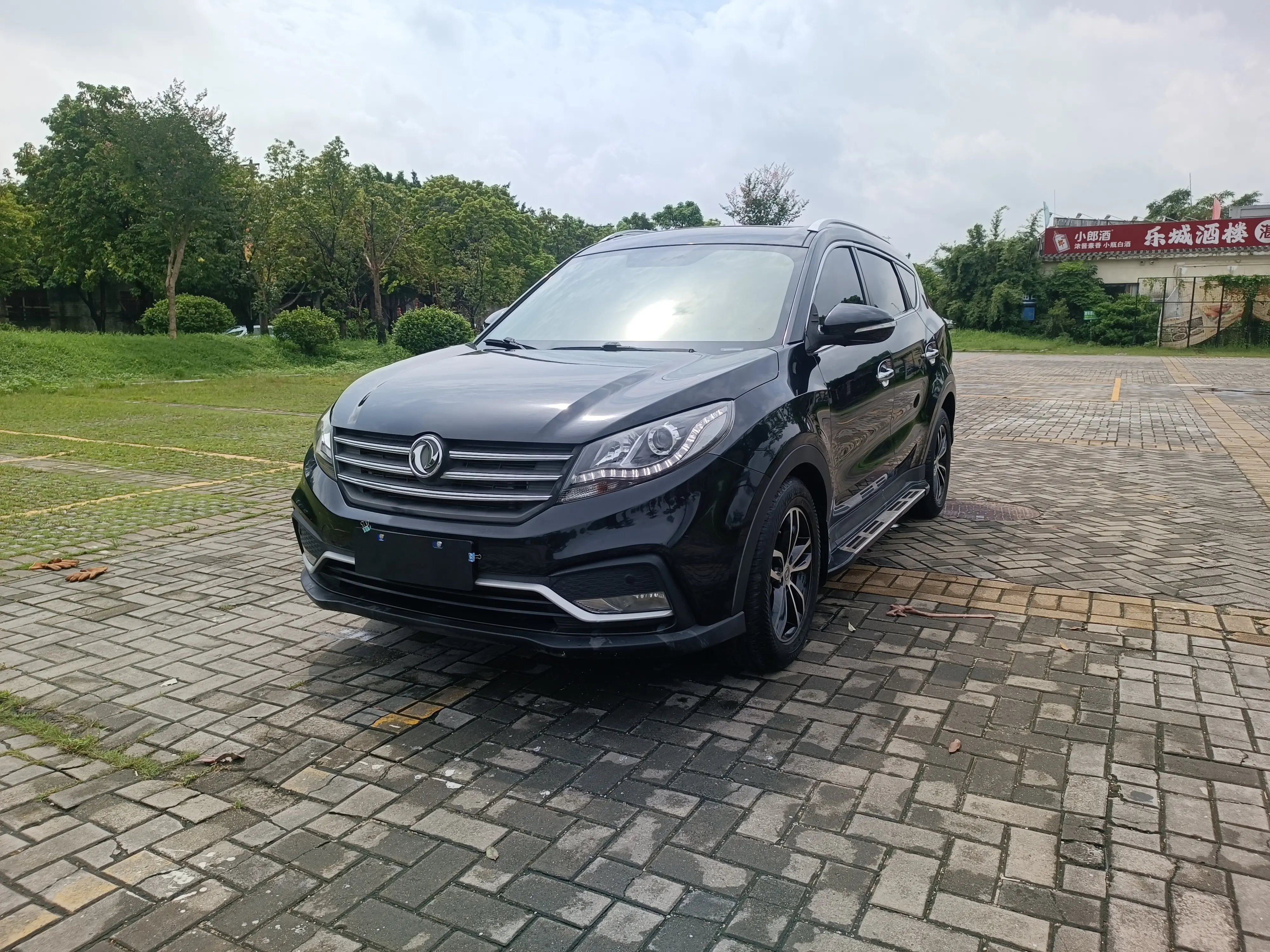 Dongfeng Fengon 580