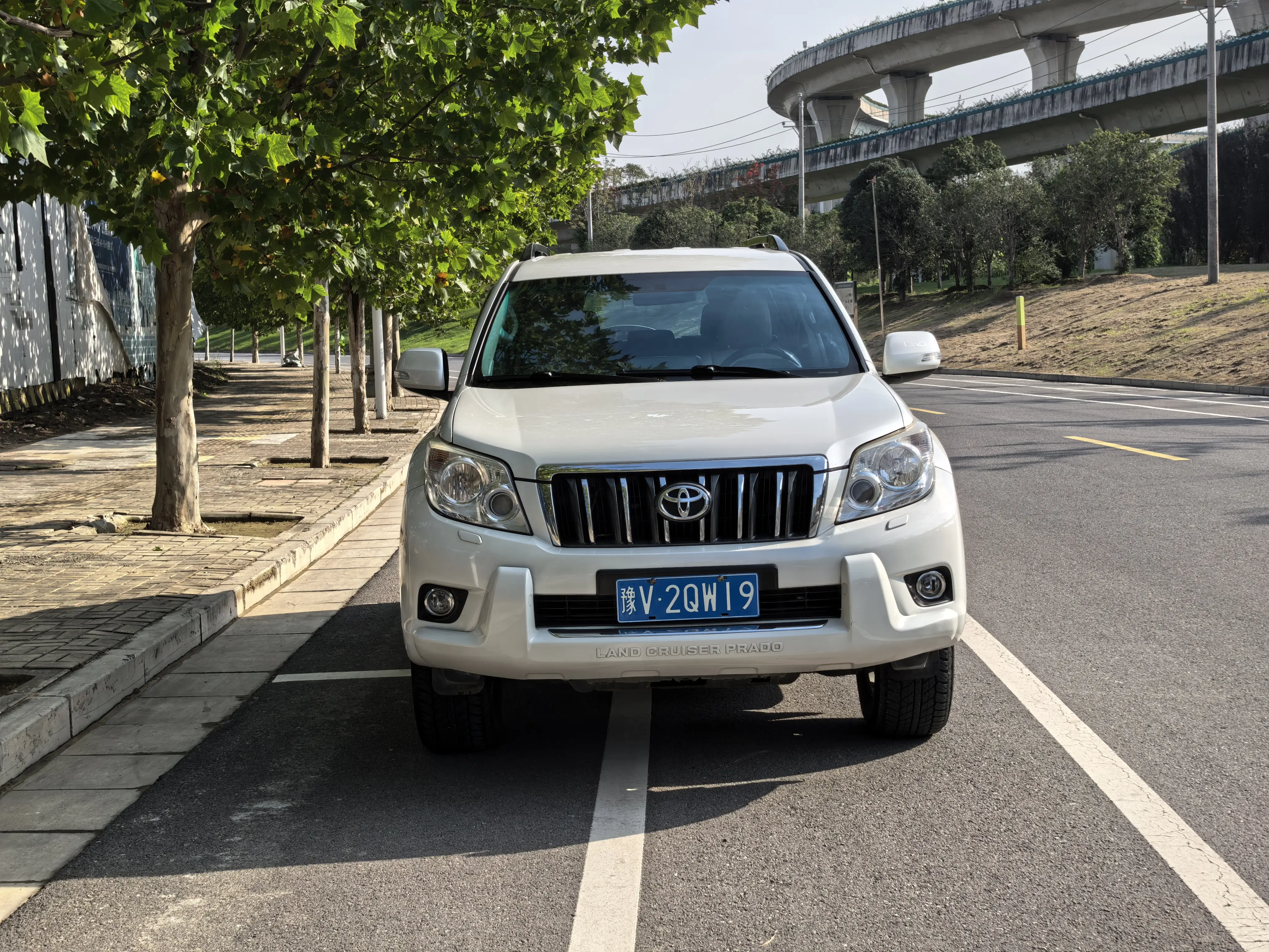 Toyota Prado (imported)