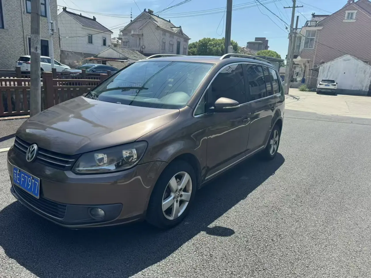 Volkswagen Touran  из Китая