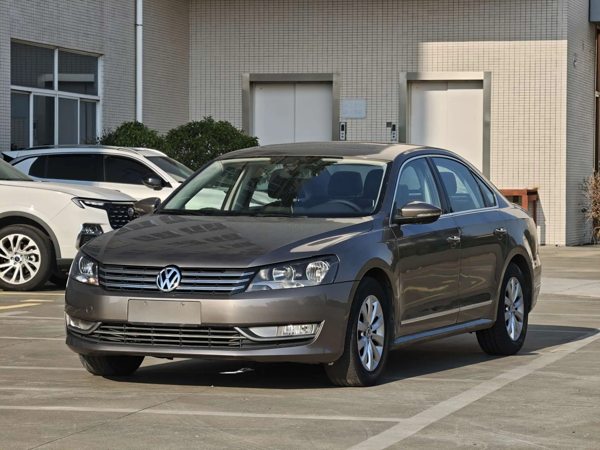 Volkswagen Passat  из Китая