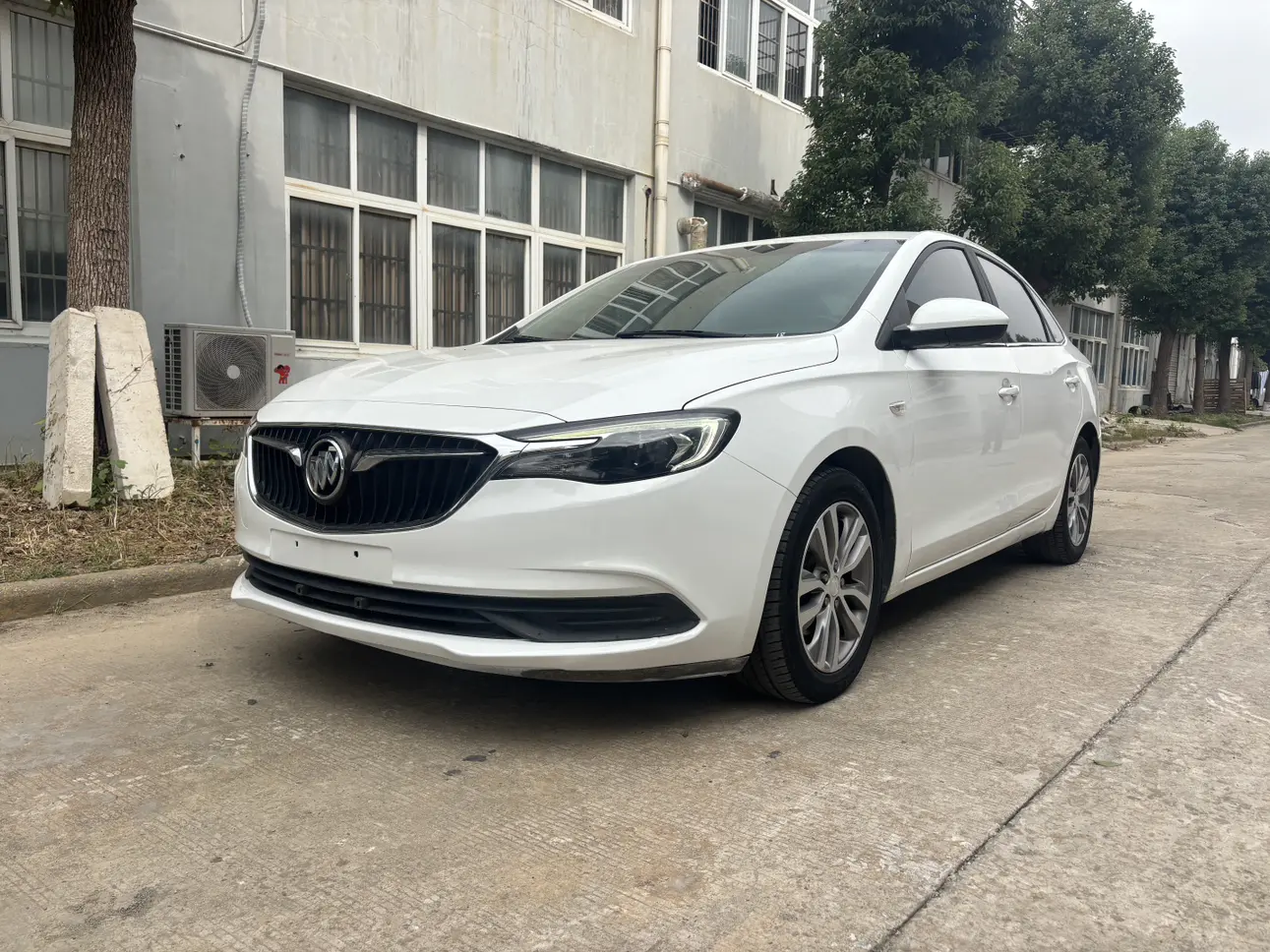 Buick Yinglang
