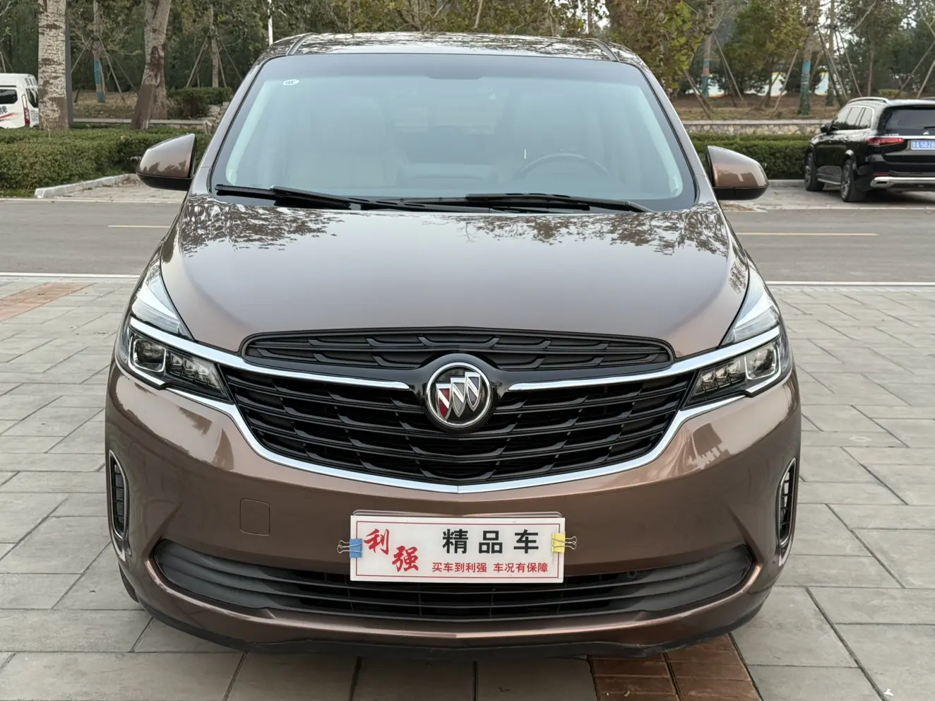 Buick GL8  из Китая