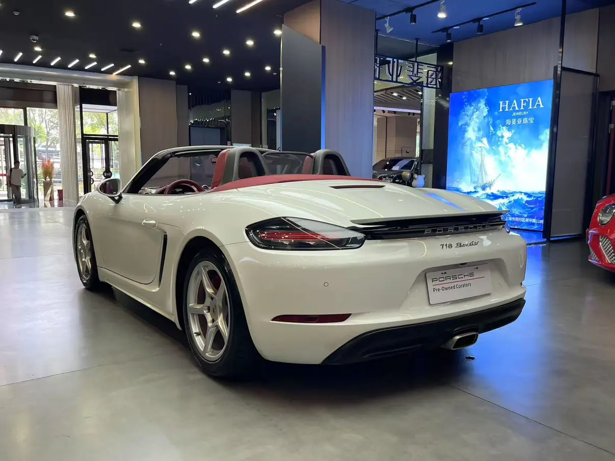 Porsche 718
