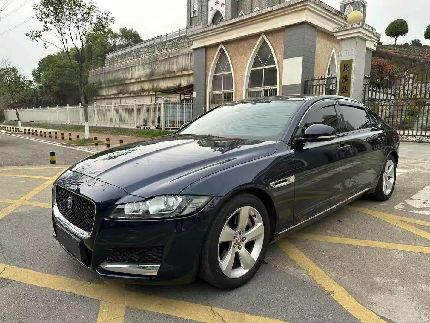 Jaguar XFL