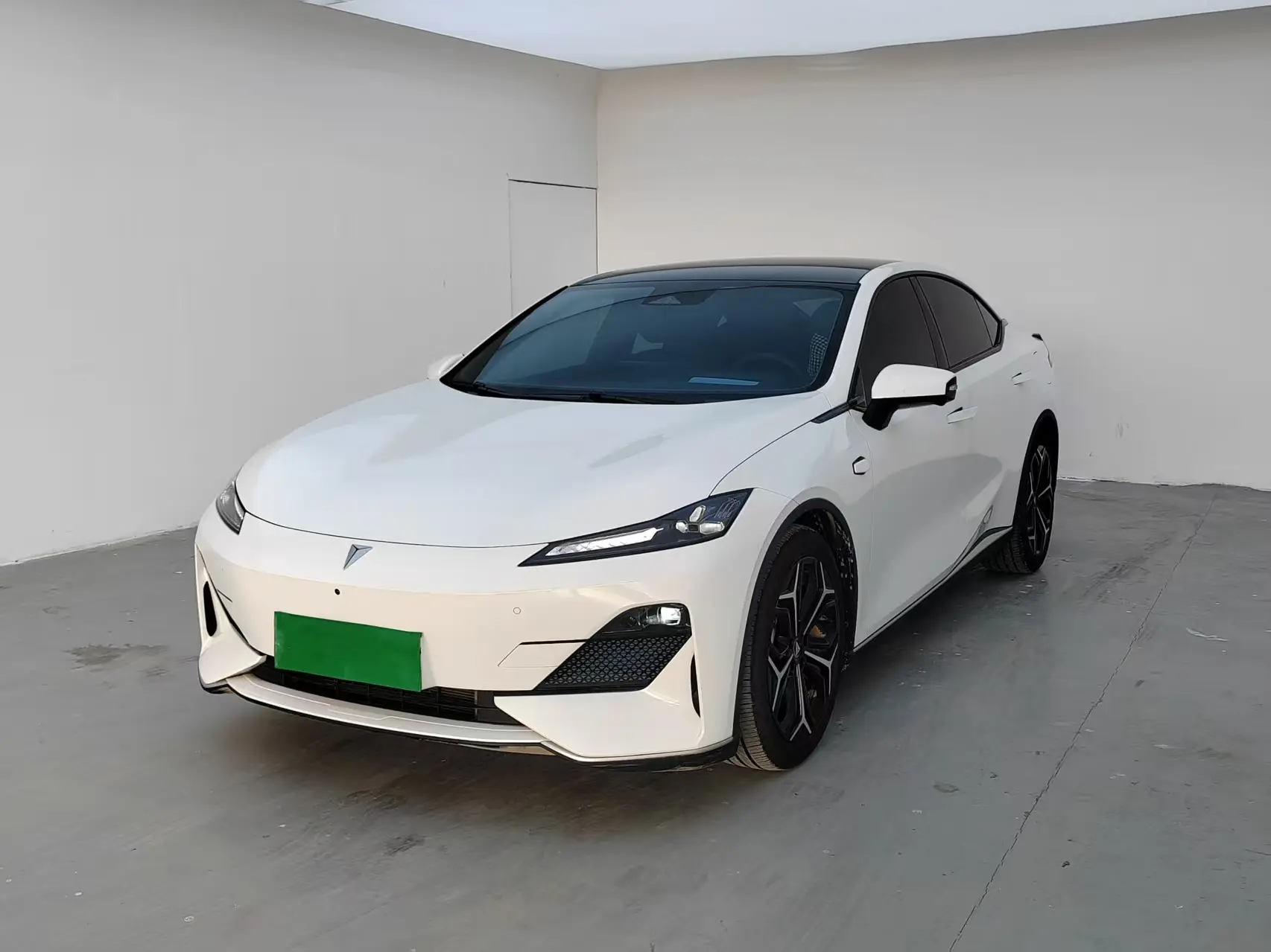 Deepal Dark blue SL03