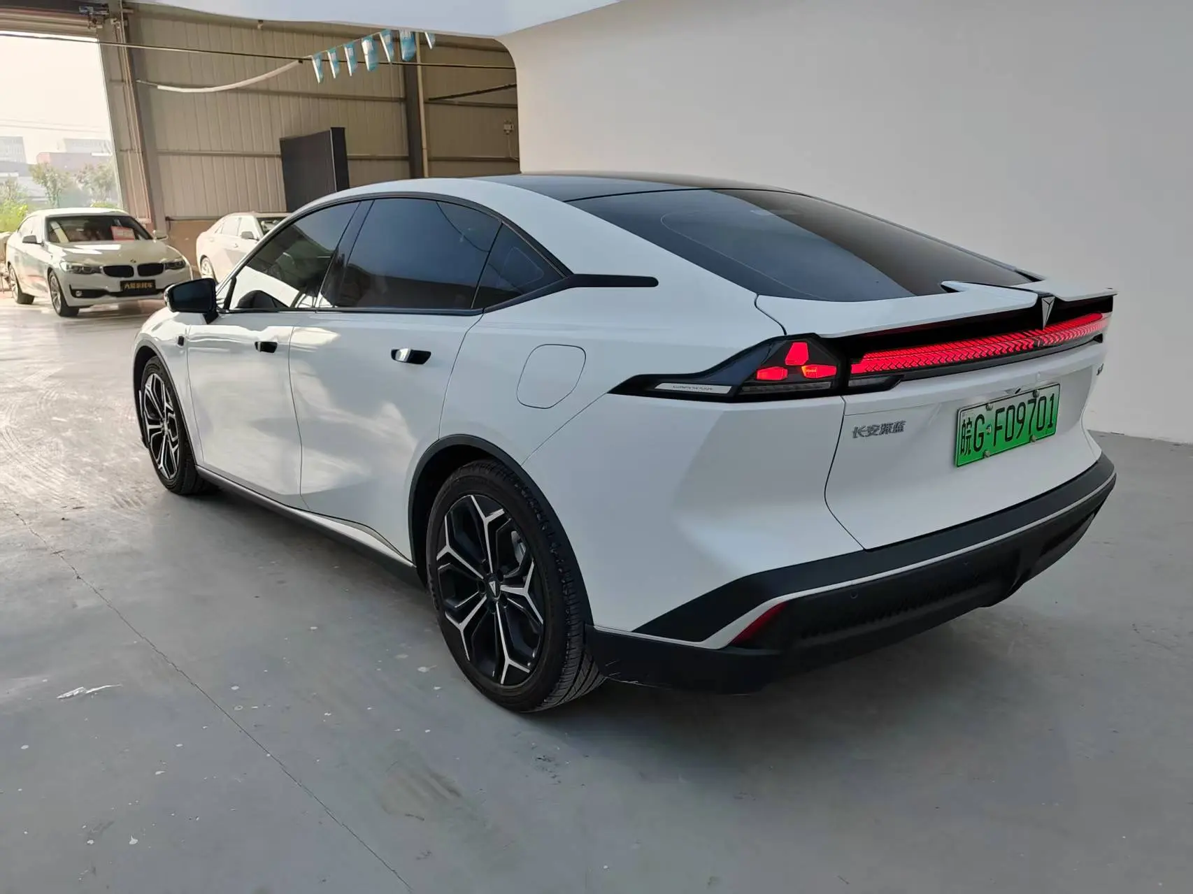 Deepal Dark blue SL03