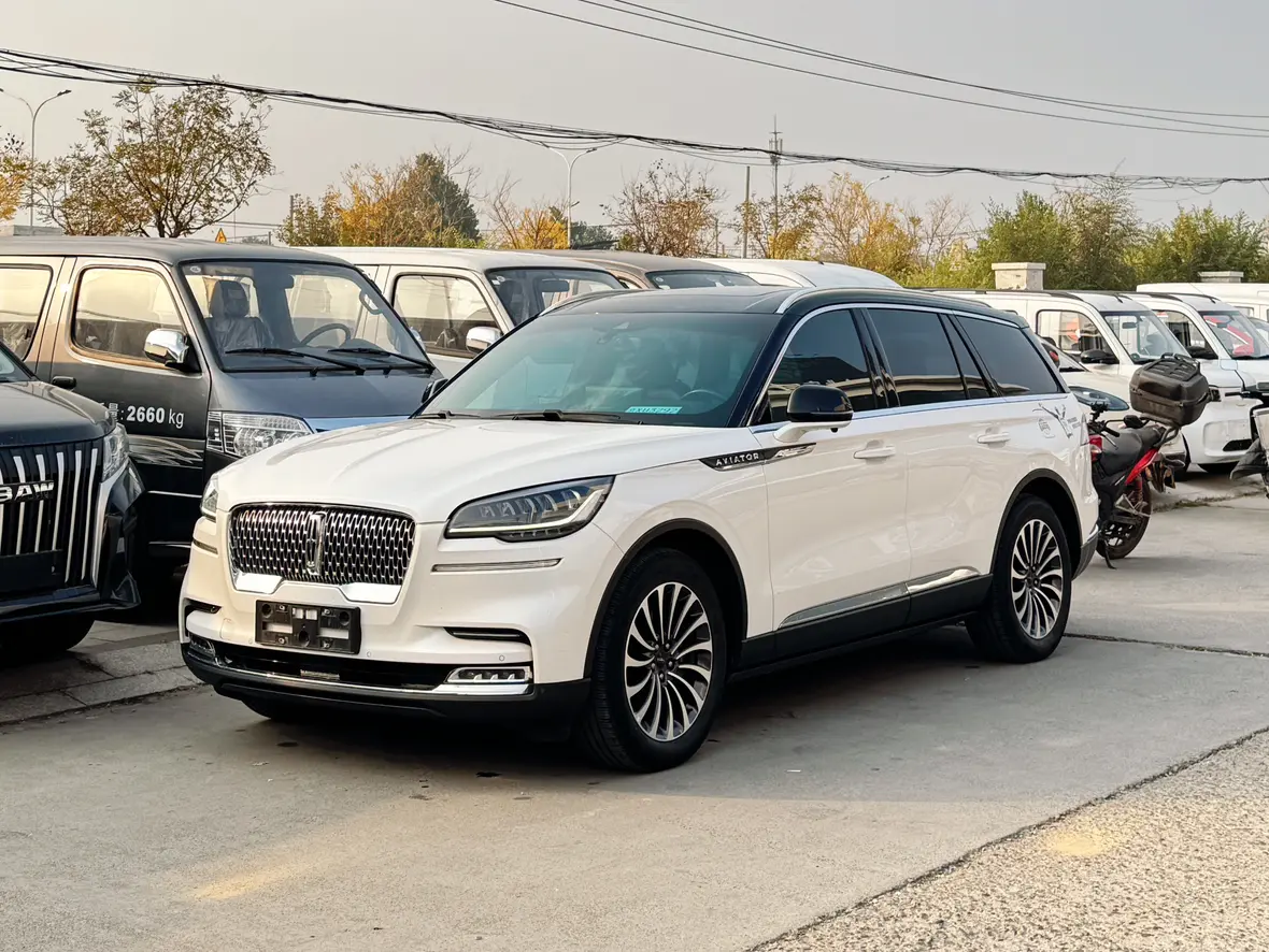 Lincoln Aviator