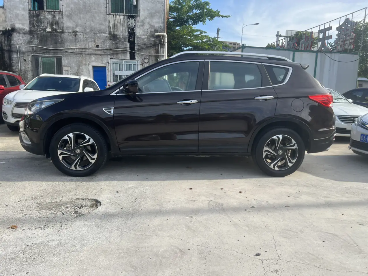 Dongfeng Fengshen AX7